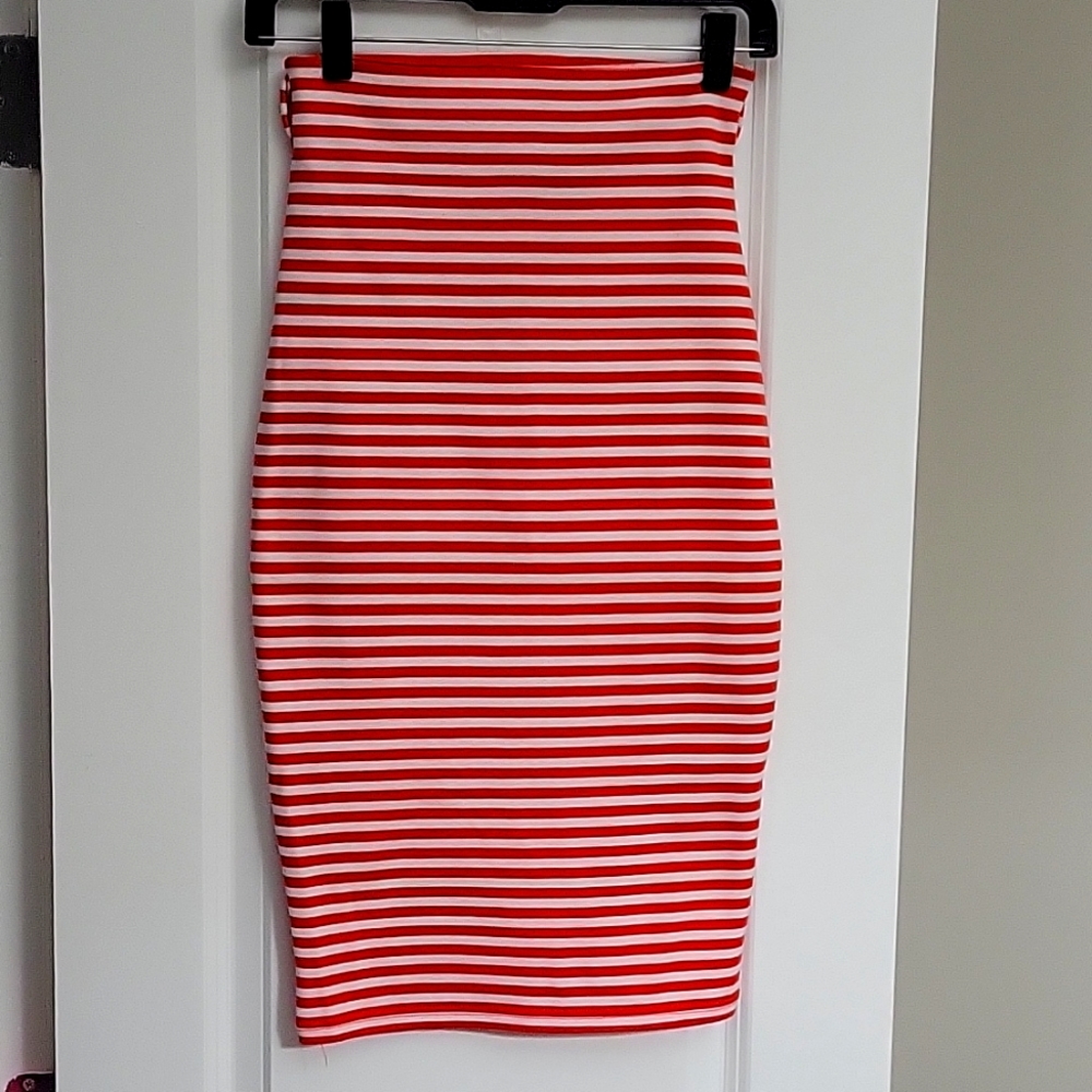Poof Pencil Skirt S